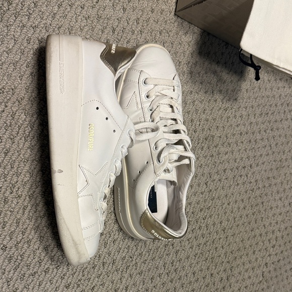 Golden Goose White Leather Low-Top Sneakers with Star Detail - Picture 3 of 5